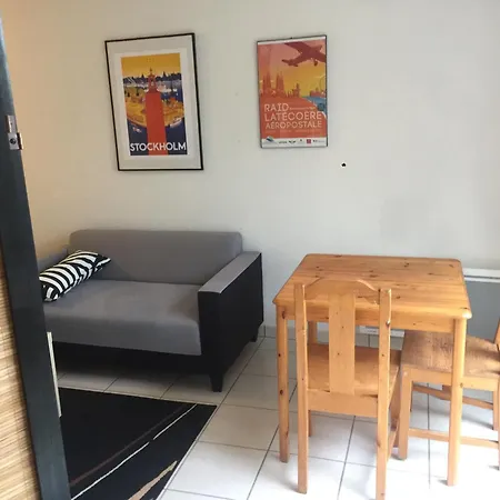 T1 Avec Terrasse Au Calme 4eme Etage Sur 4 Apartmán