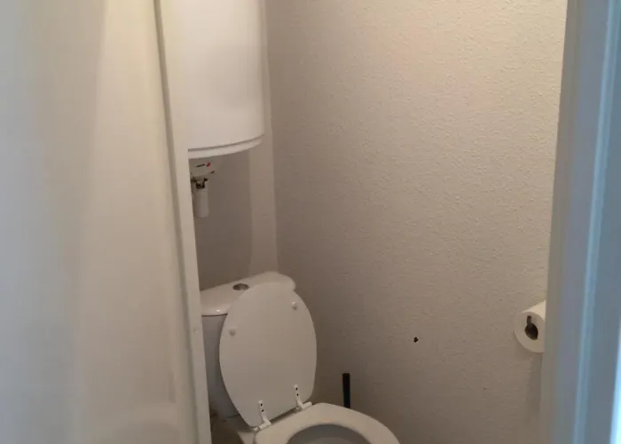 Apartament T1 Avec Terrasse Au Calme 4eme Etage Sur 4 Tuluza